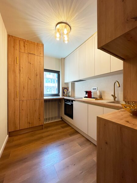 Piata Natiunile Unite, apartament 3 camere, prima inchiriere, 1000 EUR.