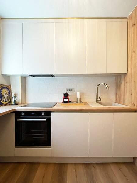 Piata Natiunile Unite, apartament 3 camere, prima inchiriere, 1000 EUR.